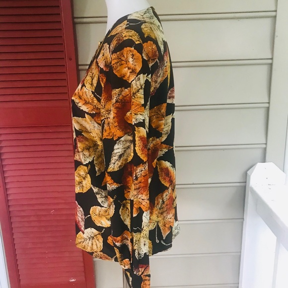 Y. Le. V. Sport Beautiful Silk Blouse 4 FREE SHIP - Picture 2 of 4